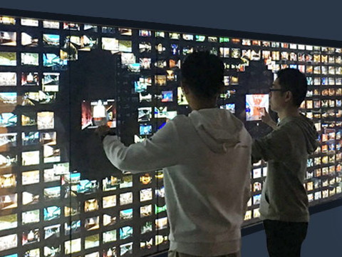 32點(diǎn)觸摸屏具有哪些特點(diǎn)？定位準(zhǔn)確度高